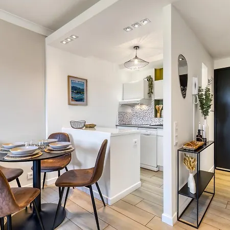公寓 Stay&go Des Monts - Centre-ville - Parking Prive - 20 Min Du *