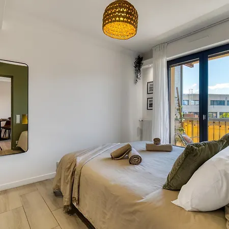 Stay&go Des Monts - Centre-ville - Parking Prive - 20 Min Du 艾克斯莱班