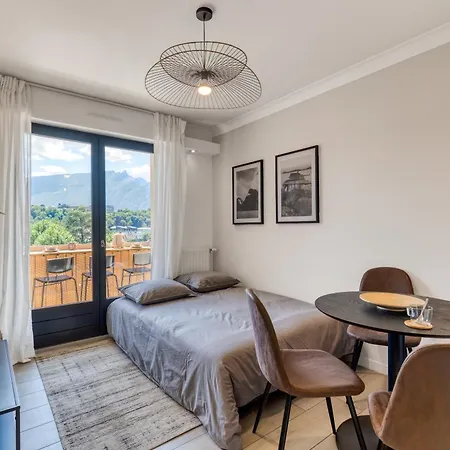 Stay&go Des Monts - Centre-ville - Parking Prive - 20 Min Du * 艾克斯莱班