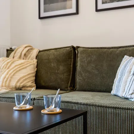 Stay&go Des Monts - Centre-ville - Parking Prive - 20 Min Du * 艾克斯莱班