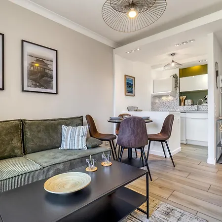 Stay&go Des Monts - Centre-ville - Parking Prive - 20 Min Du 公寓